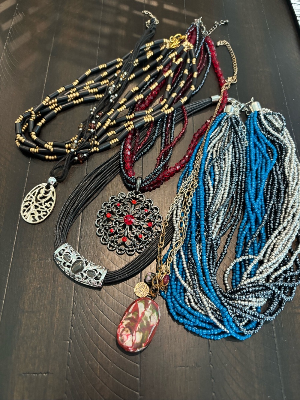 Bundle Of  6 Vintage Necklaces